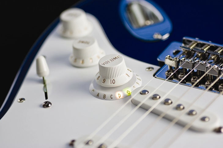 N-TUNE 内蔵型ギターチューナー | もじゃもじゃ鮪の面白楽器日記